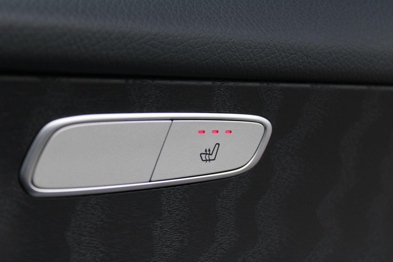 Used Mercedes-Benz GLC 2019 for sale - 76610221: Photo 24