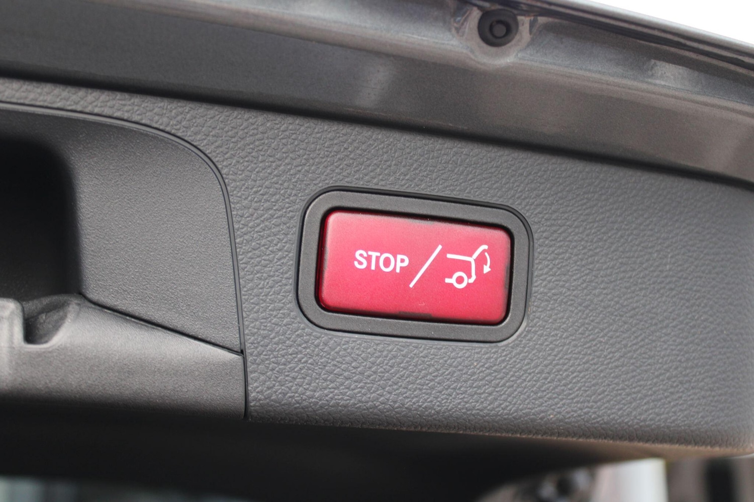 Used Mercedes-Benz GLC 2019 for sale - 76610221: Photo 37