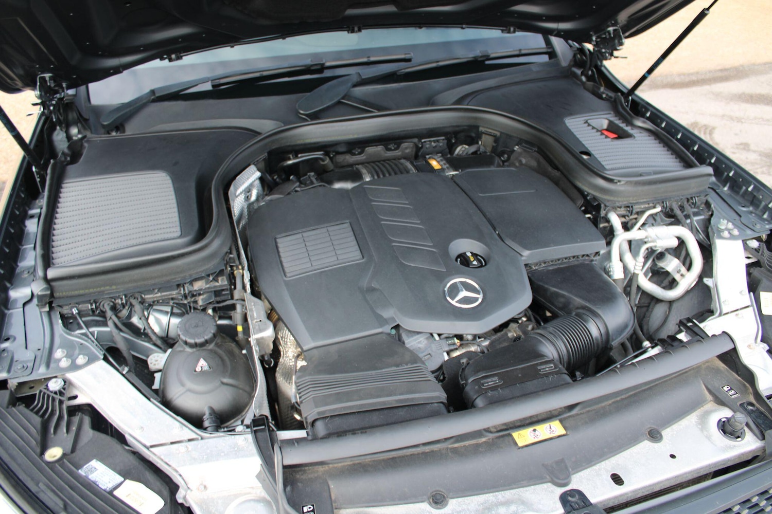 Used Mercedes-Benz GLC 2019 for sale - 76610221: Photo 39