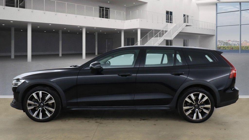 Used Volvo V60 Cross Country 2021 for sale - 77109467: Photo 6