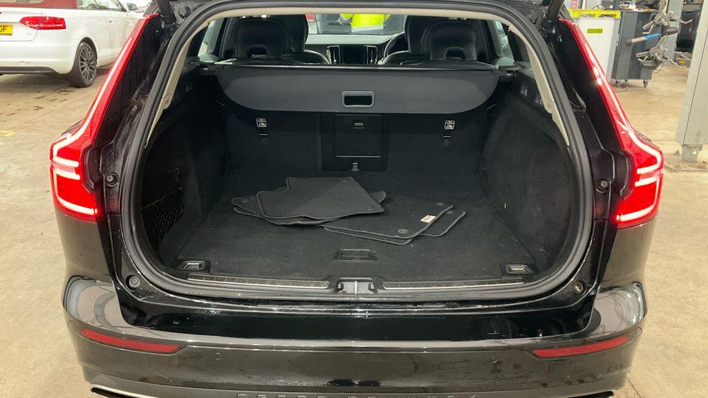 Used Volvo V60 Cross Country 2021 for sale - 77109467: Photo 9