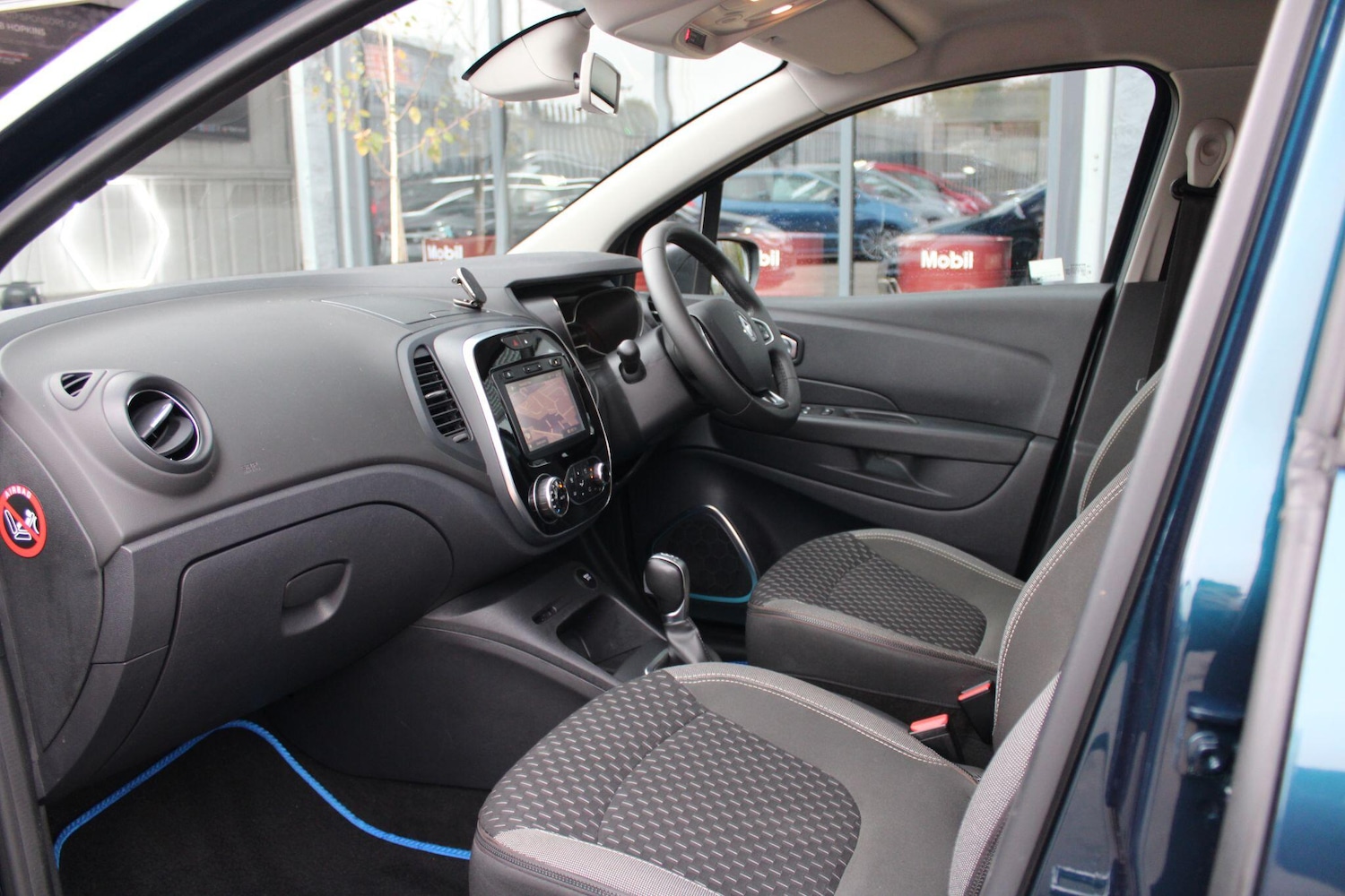 Used Renault Captur 2018 for sale - 76610226: Photo 12