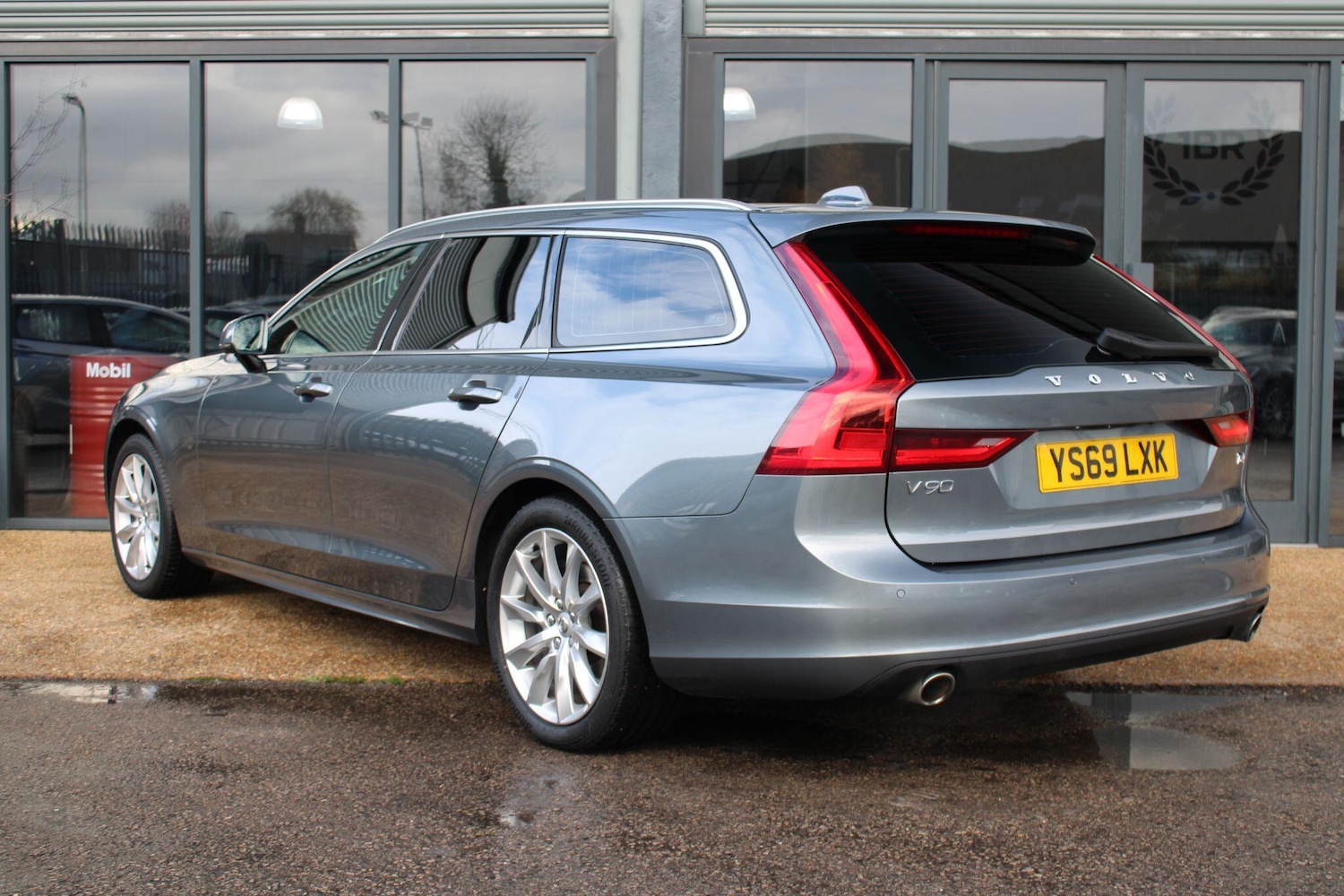 Used Volvo V90 2019 for sale - 76610190: Photo 2