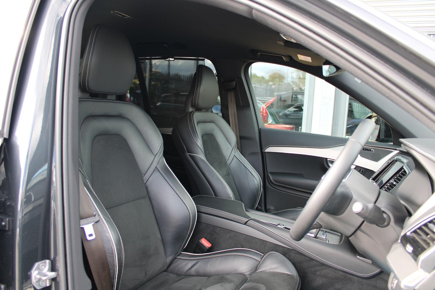 Used Volvo XC90 2021 for sale - 76610193: Photo 3