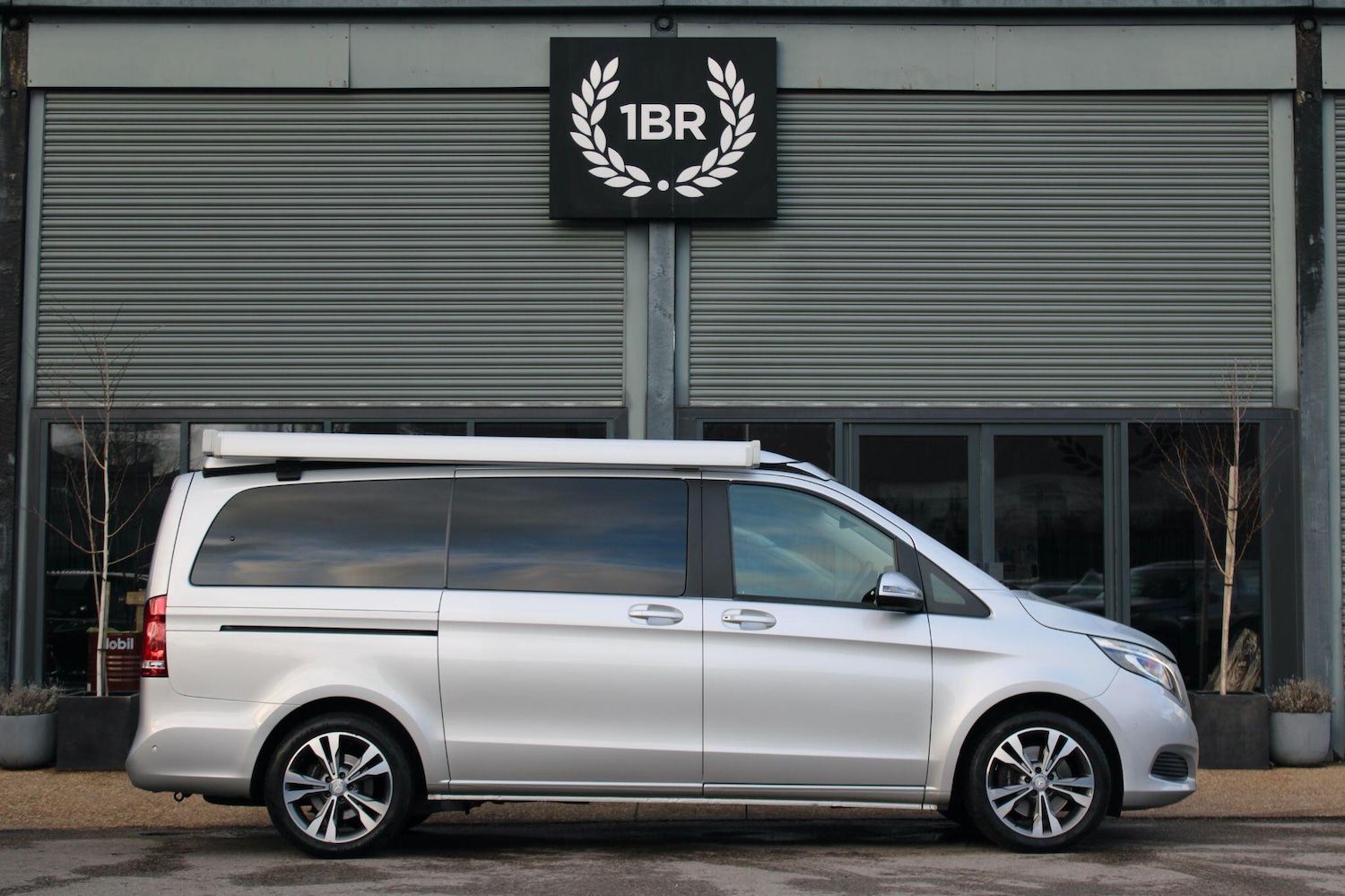 Used Mercedes-Benz V-Class 2017 for sale - 77203601: Photo 11