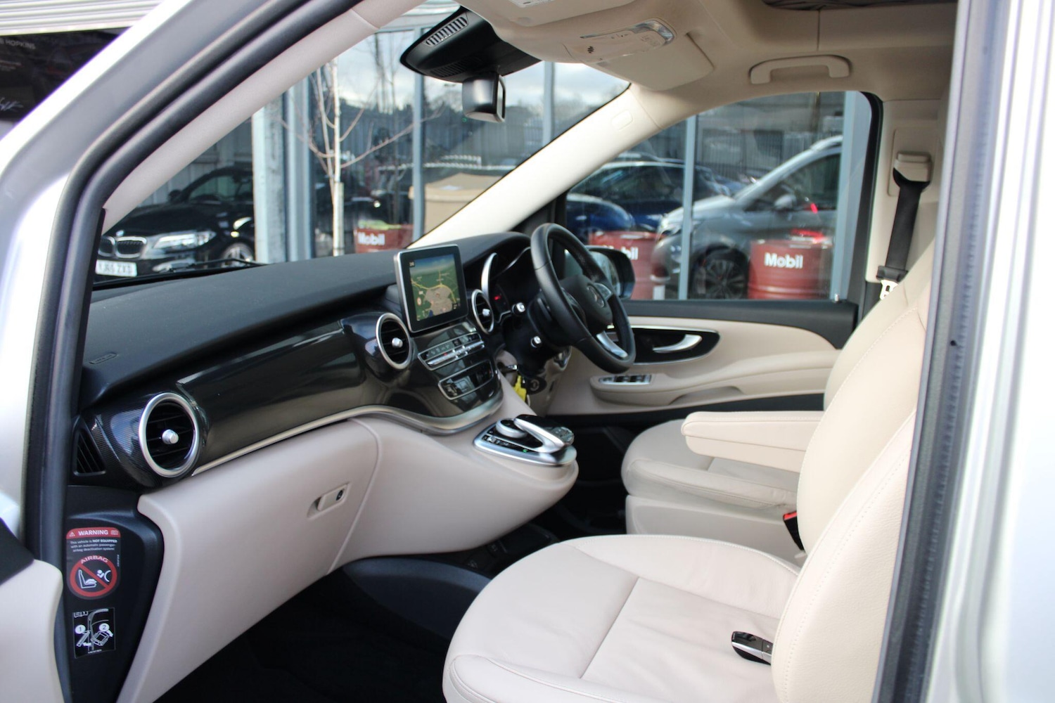 Used Mercedes-Benz V-Class 2017 for sale - 77203601: Photo 19