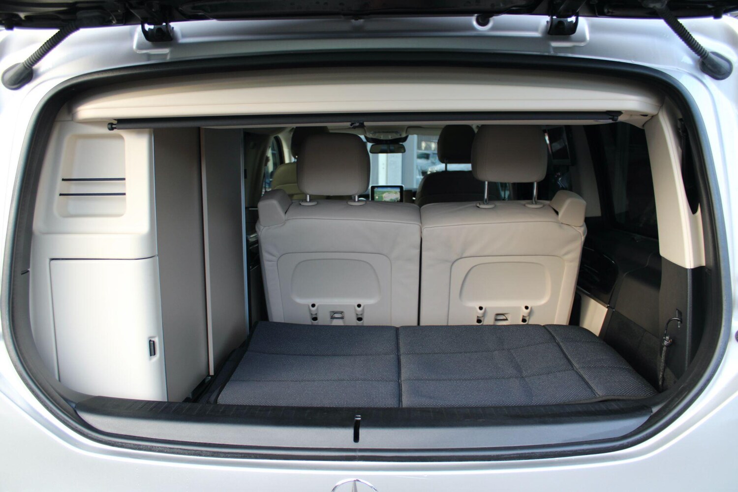 Used Mercedes-Benz V-Class 2017 for sale - 77203601: Photo 44