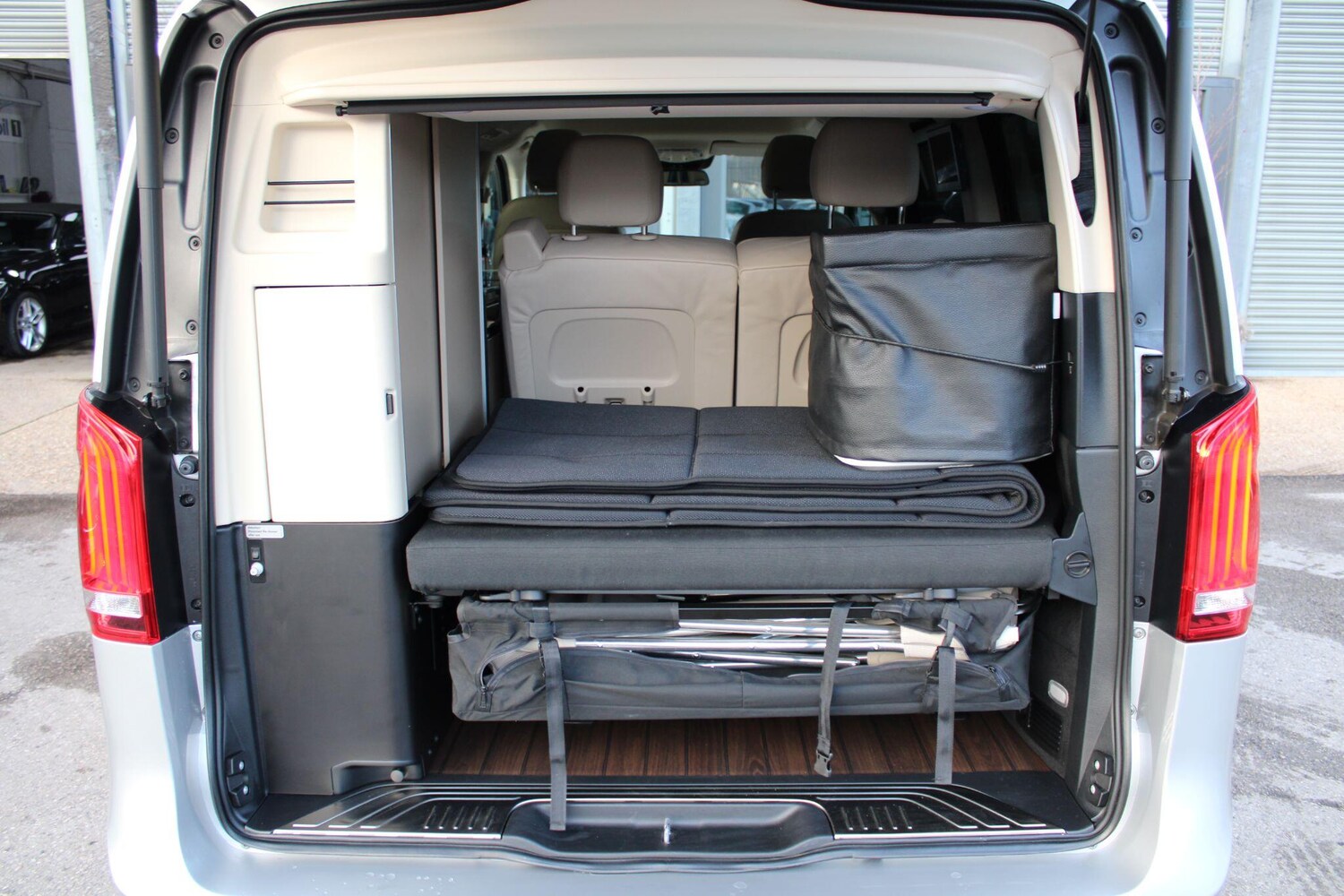 Used Mercedes-Benz V-Class 2017 for sale - 77203601: Photo 45