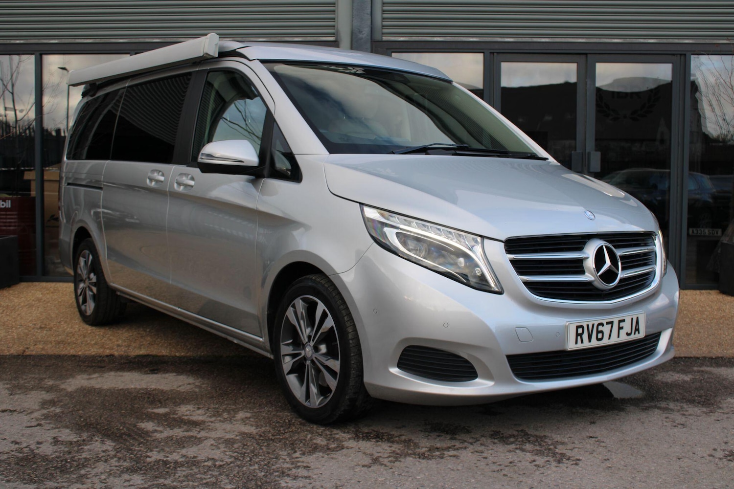 Used Mercedes-Benz V-Class 2017 for sale - 77203601: Photo 7