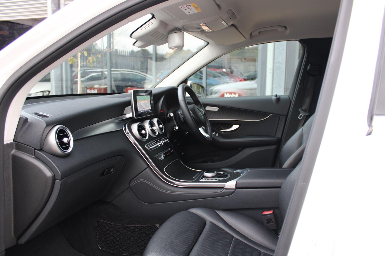 Used Mercedes-Benz GLC 2018 for sale - 76610224: Photo 12