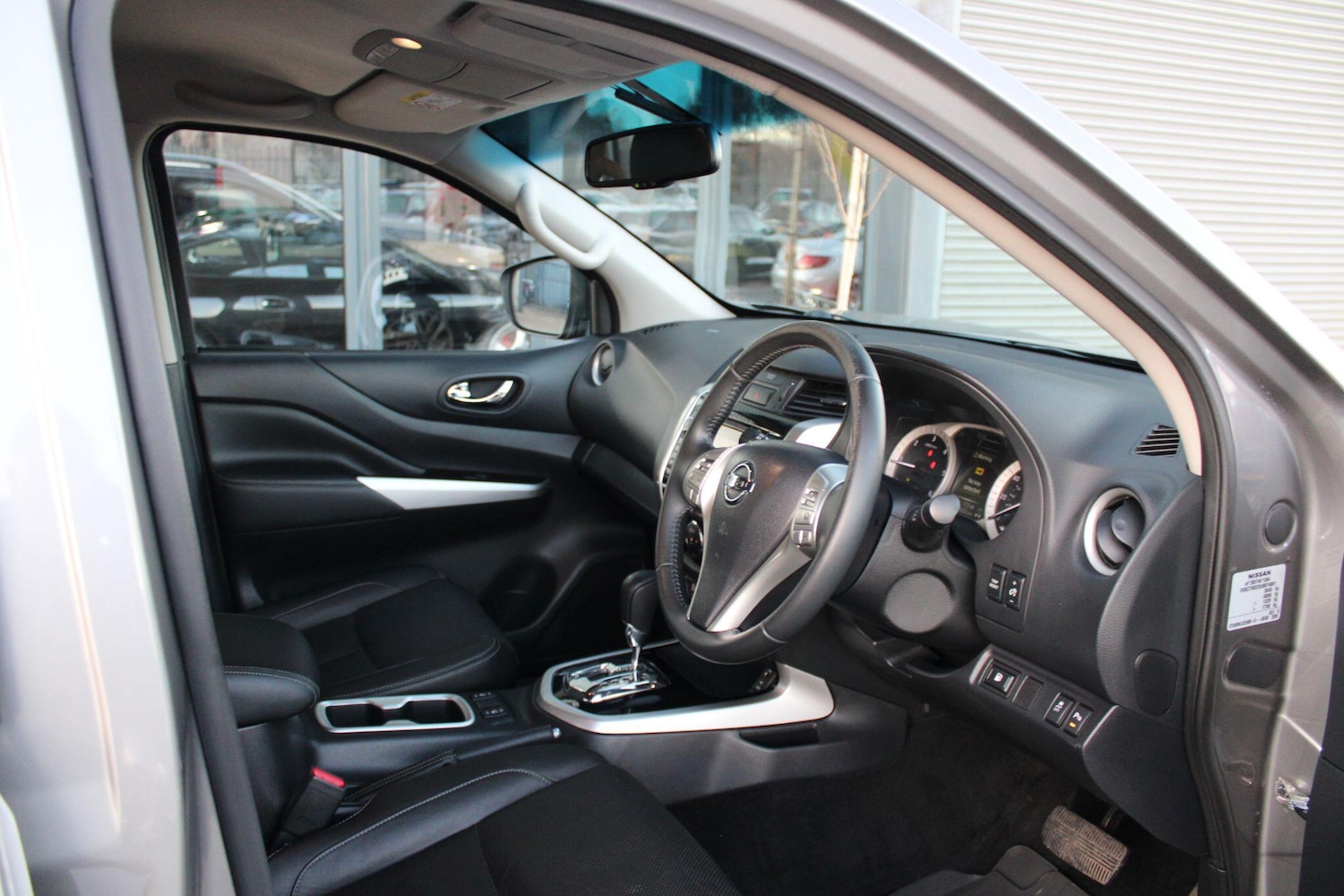 Used Nissan Navara 2017 for sale - 77969929: Photo 10