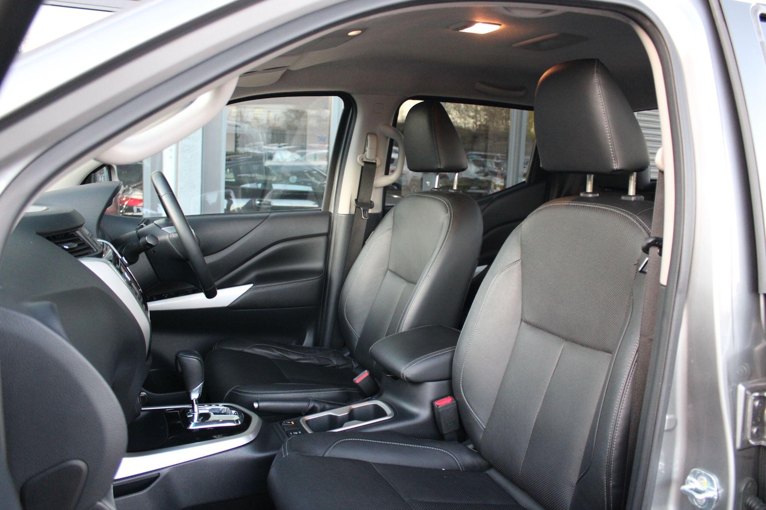 Used Nissan Navara 2017 for sale - 77969929: Photo 14