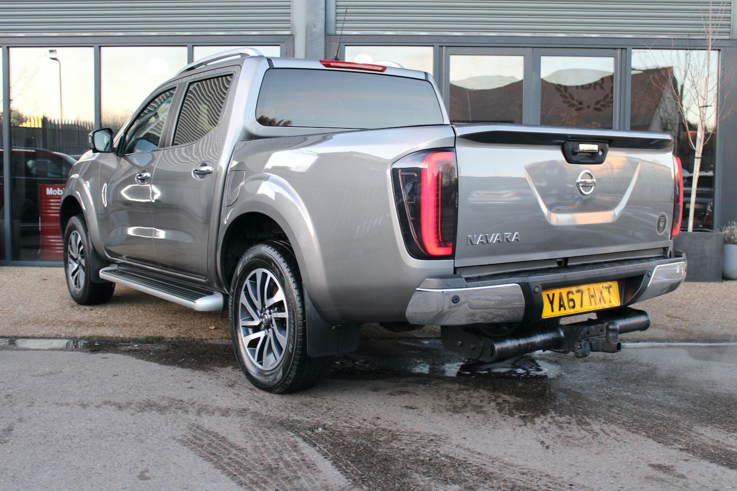 Used Nissan Navara 2017 for sale - 77969929: Photo 2