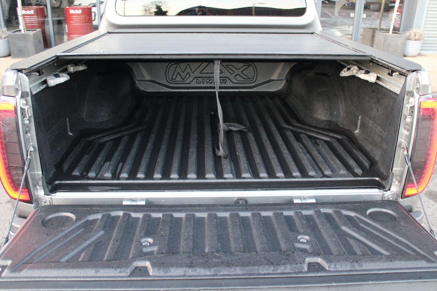 Used Nissan Navara 2017 for sale - 77969929: Photo 35