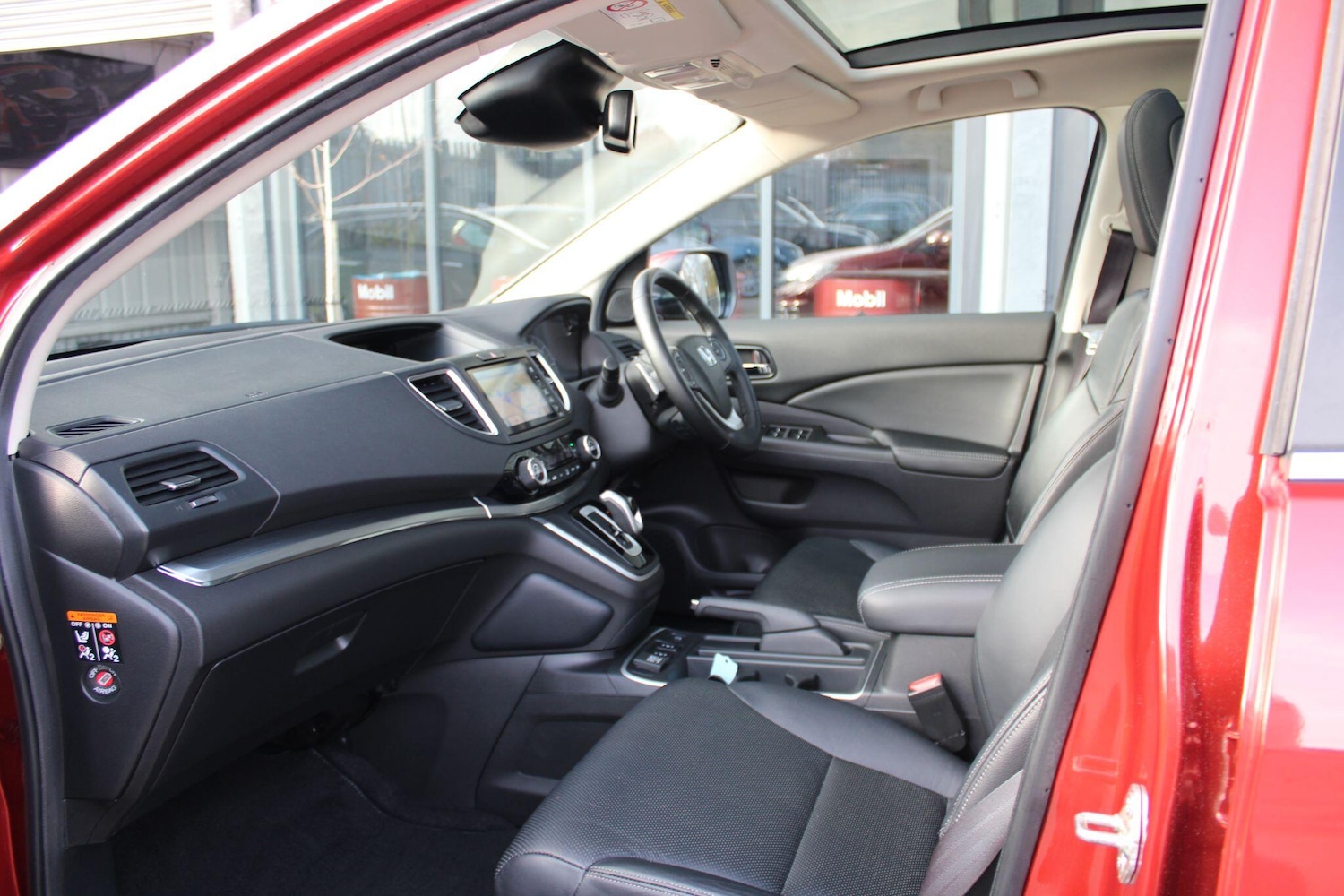 Used Honda CR-V 2018 for sale - 76610214: Photo 12