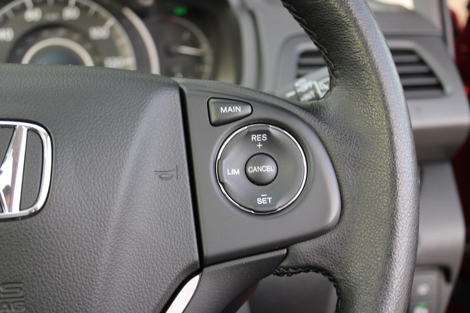 Used Honda CR-V 2018 for sale - 76610214: Photo 31