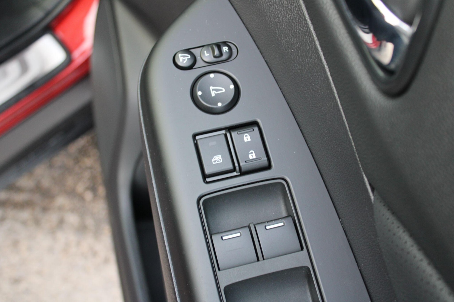 Used Honda CR-V 2018 for sale - 76610214: Photo 34