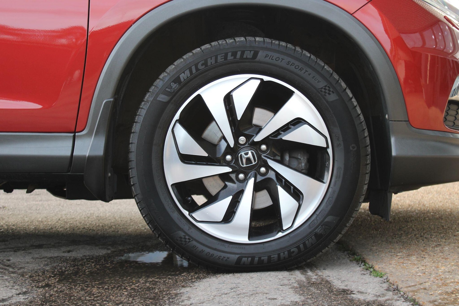 Used Honda CR-V 2018 for sale - 76610214: Photo 40