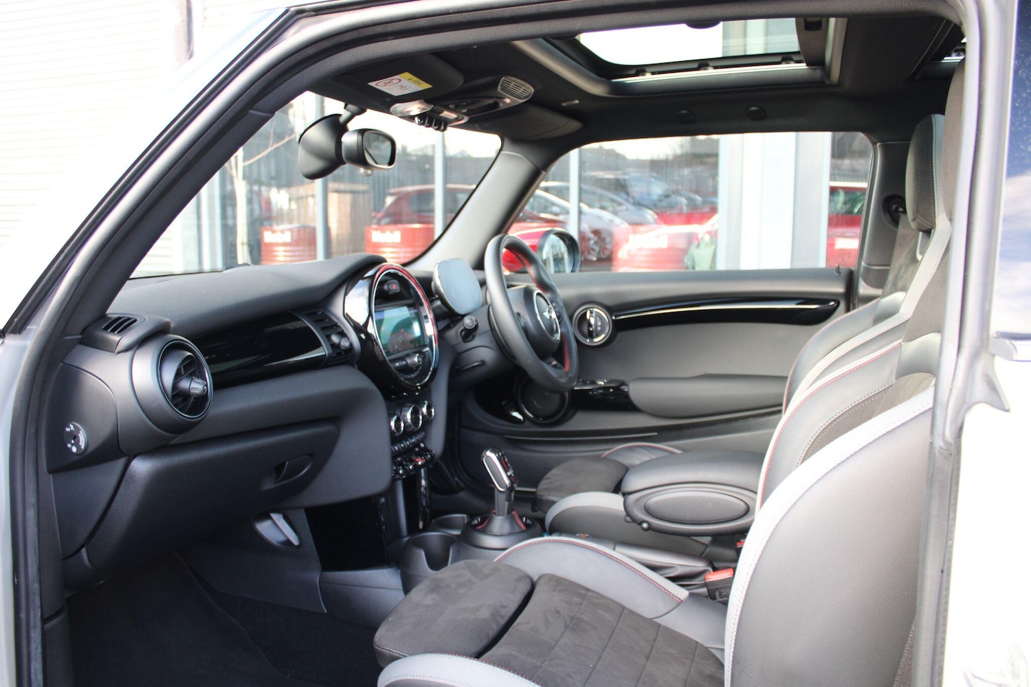 Used MINI Hatch 2020 for sale - 76899314: Photo 12