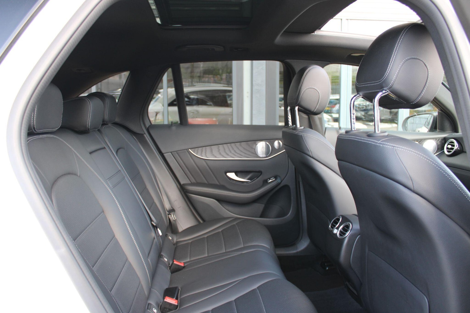 Used Mercedes-Benz GLC 2018 for sale - 76610215: Photo 11