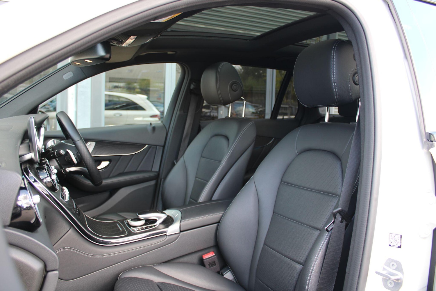 Used Mercedes-Benz GLC 2018 for sale - 76610215: Photo 14