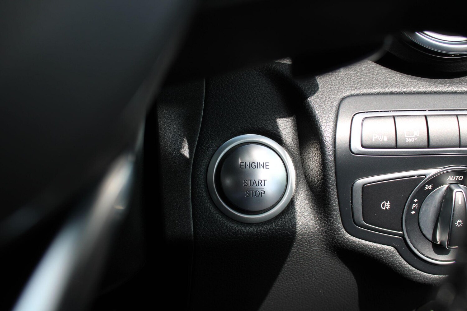 Used Mercedes-Benz GLC 2018 for sale - 76610215: Photo 23