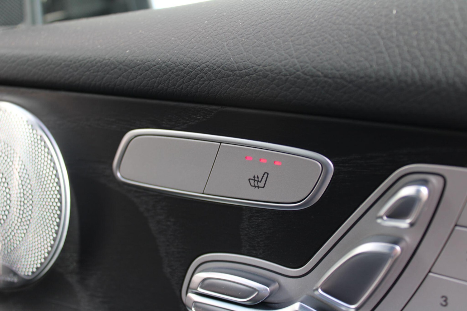 Used Mercedes-Benz GLC 2018 for sale - 76610215: Photo 24