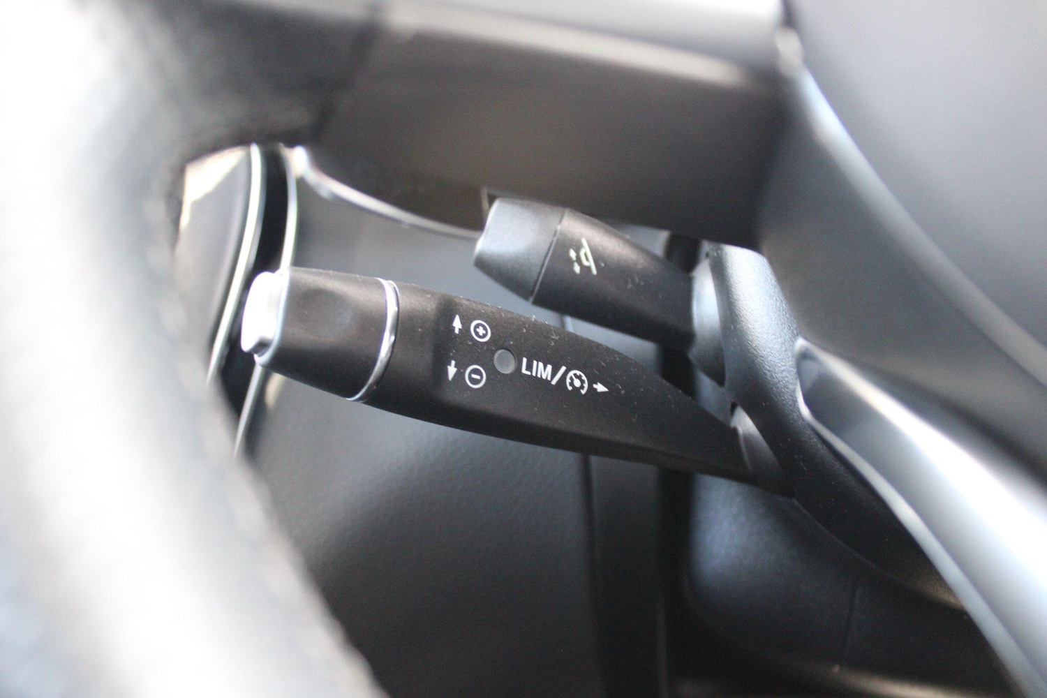 Used Mercedes-Benz GLC 2018 for sale - 76610215: Photo 33