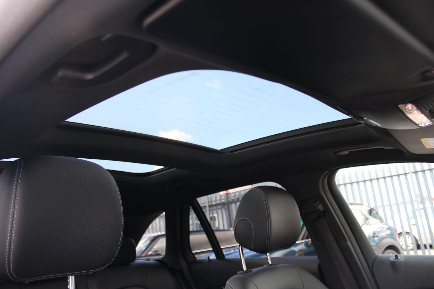 Used Mercedes-Benz GLC 2018 for sale - 76610215: Photo 41