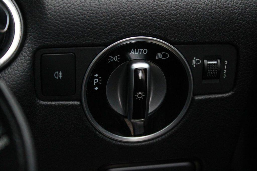 Used Mercedes-Benz SLC 2017 for sale - 76610222: Photo 24