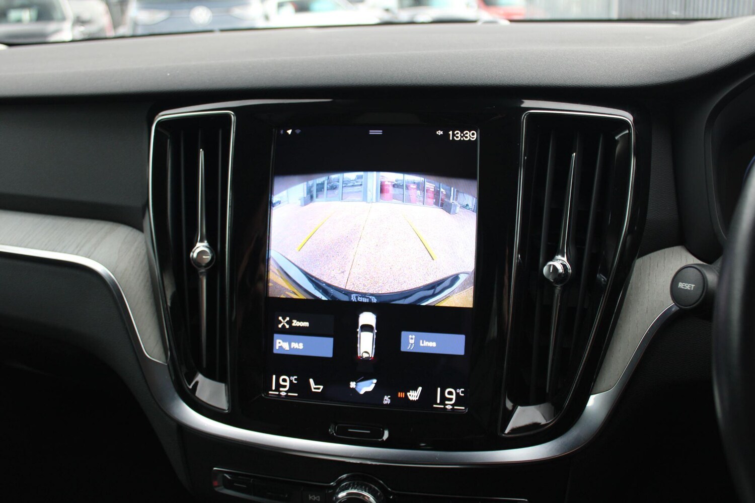 Used Volvo V60 Cross Country for sale - 77753772: Photo 19