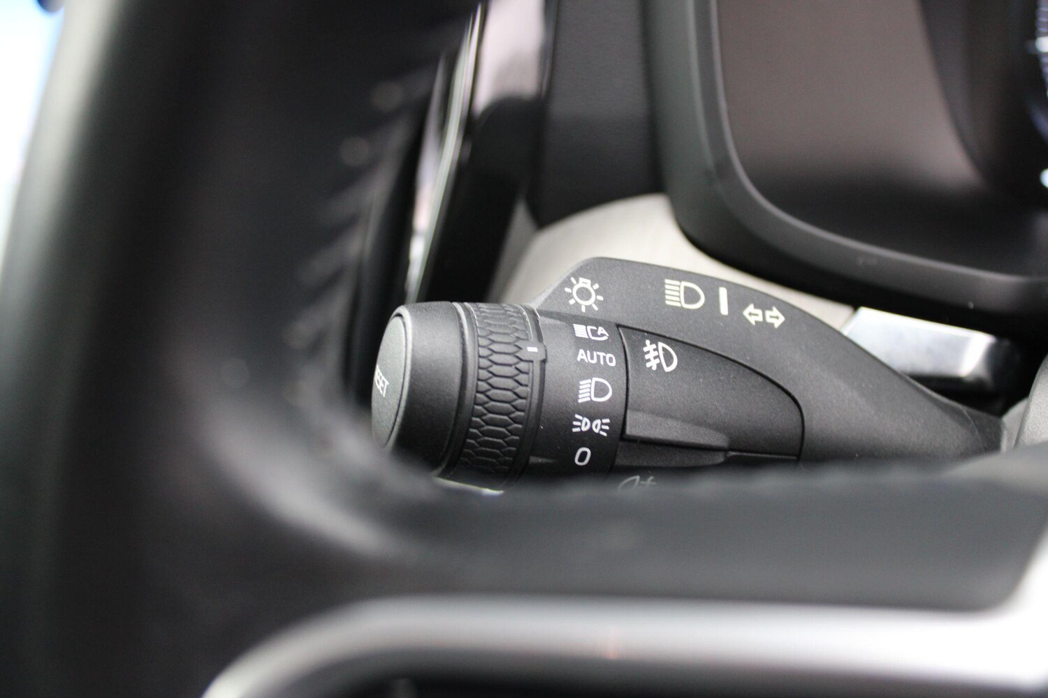 Used Volvo V60 Cross Country for sale - 77753772: Photo 22