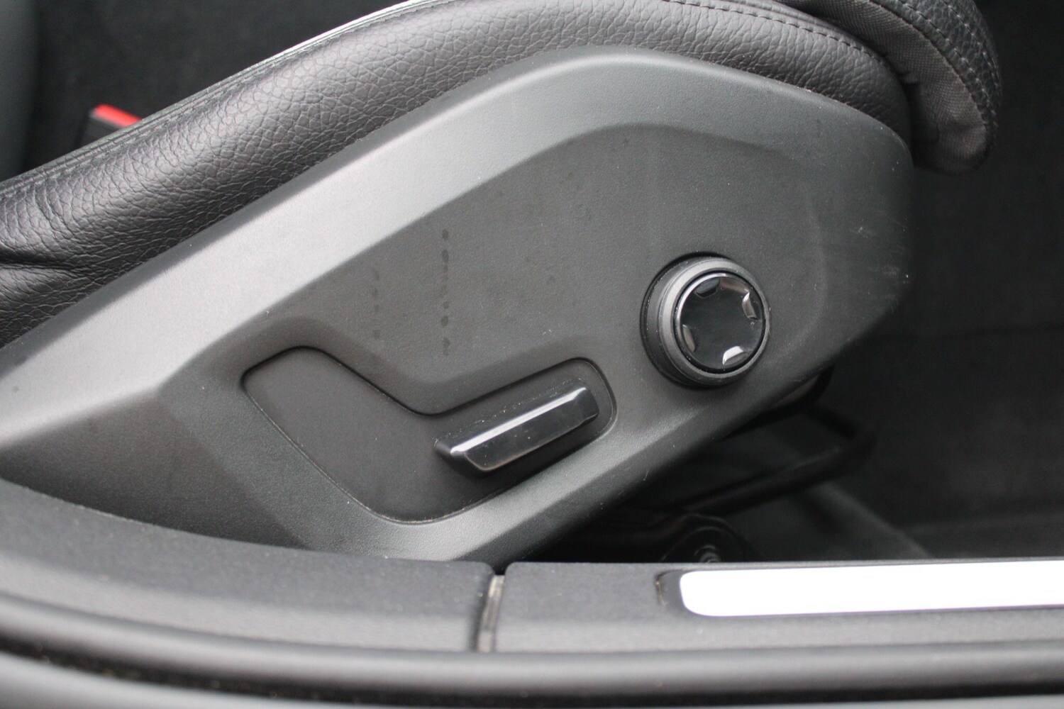 Used Volvo V60 Cross Country for sale - 77753772: Photo 27