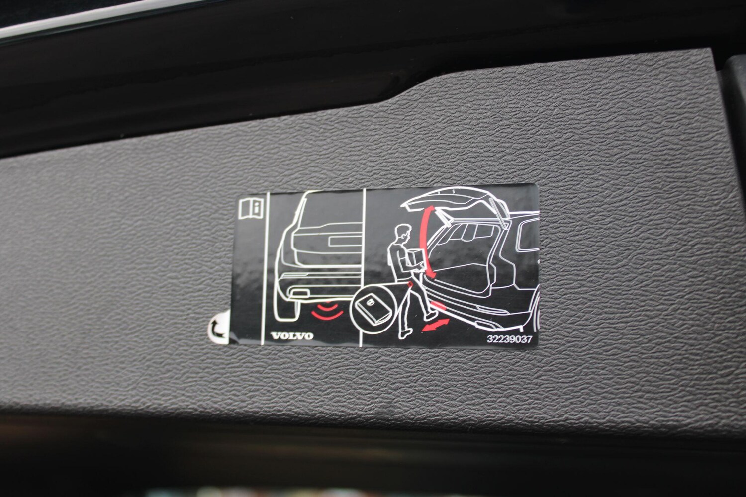 Used Volvo V60 Cross Country for sale - 77753772: Photo 34