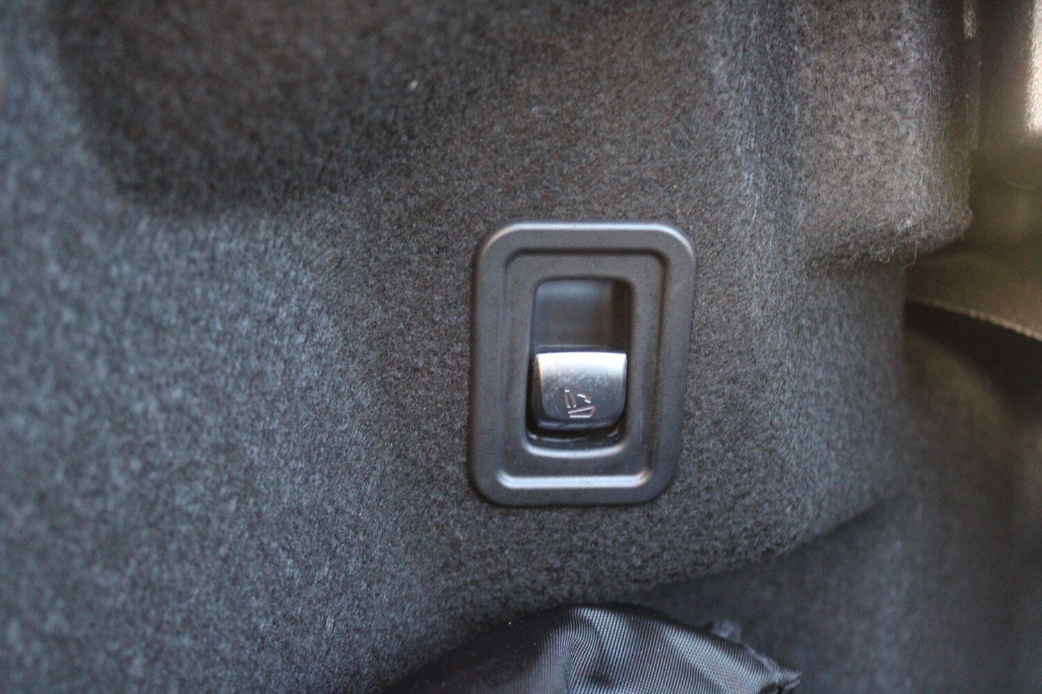 Used Mercedes-Benz E Class 2019 for sale - 76607660: Photo 38