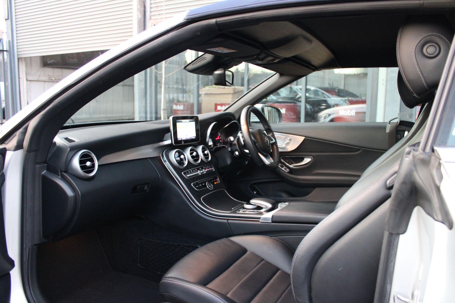 Used Mercedes-Benz C Class 2018 for sale - 77190878: Photo 15