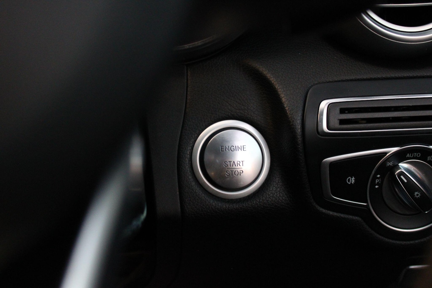 Used Mercedes-Benz C Class 2018 for sale - 77190878: Photo 26