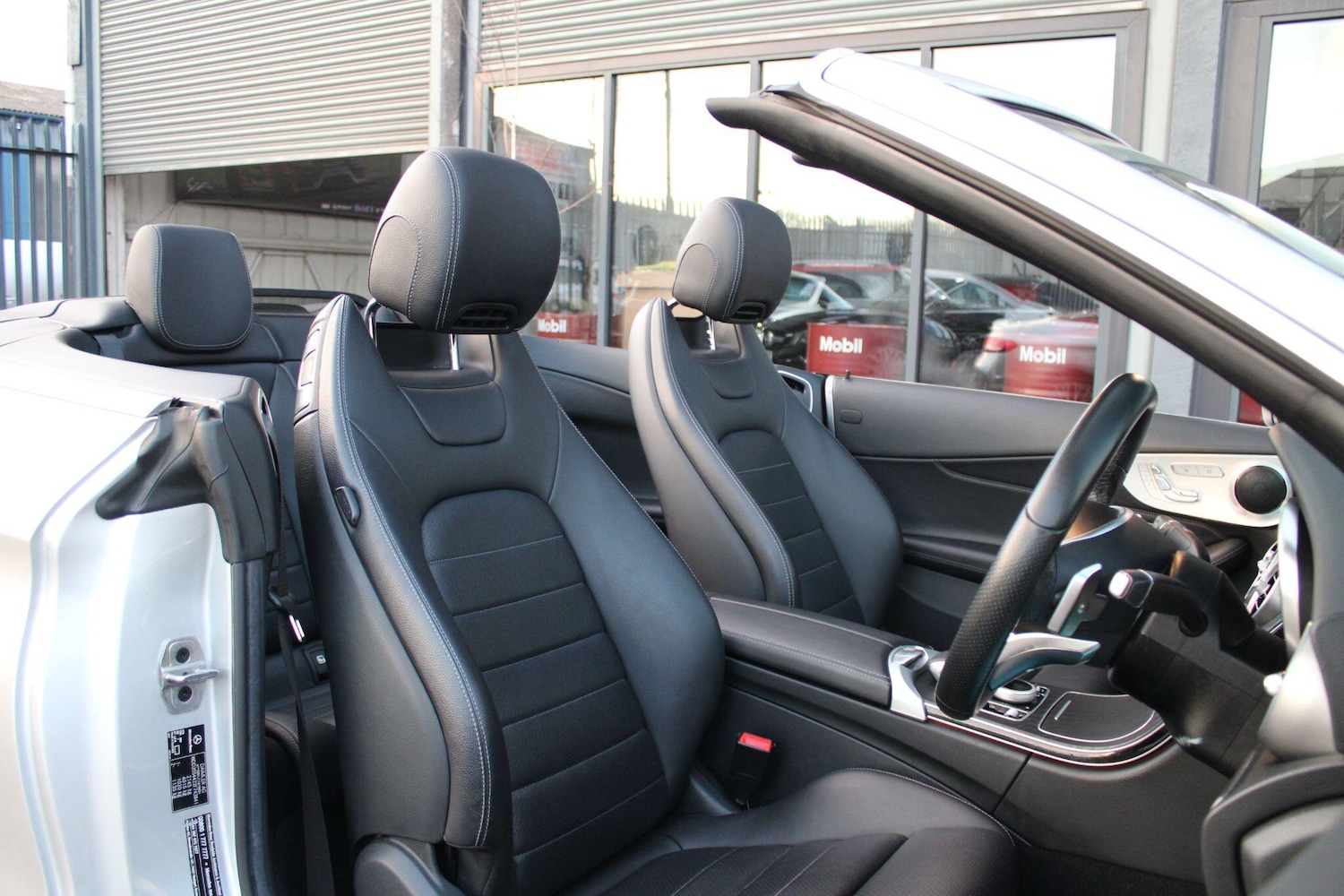 Used Mercedes-Benz C Class 2018 for sale - 77190878: Photo 3