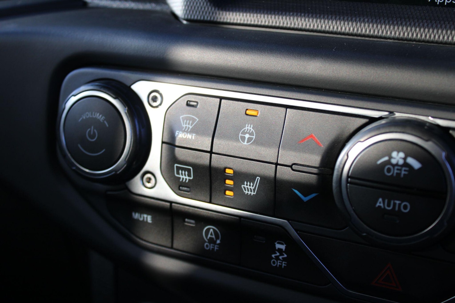 Used Jeep Wrangler 2020 for sale - 76886085: Photo 20