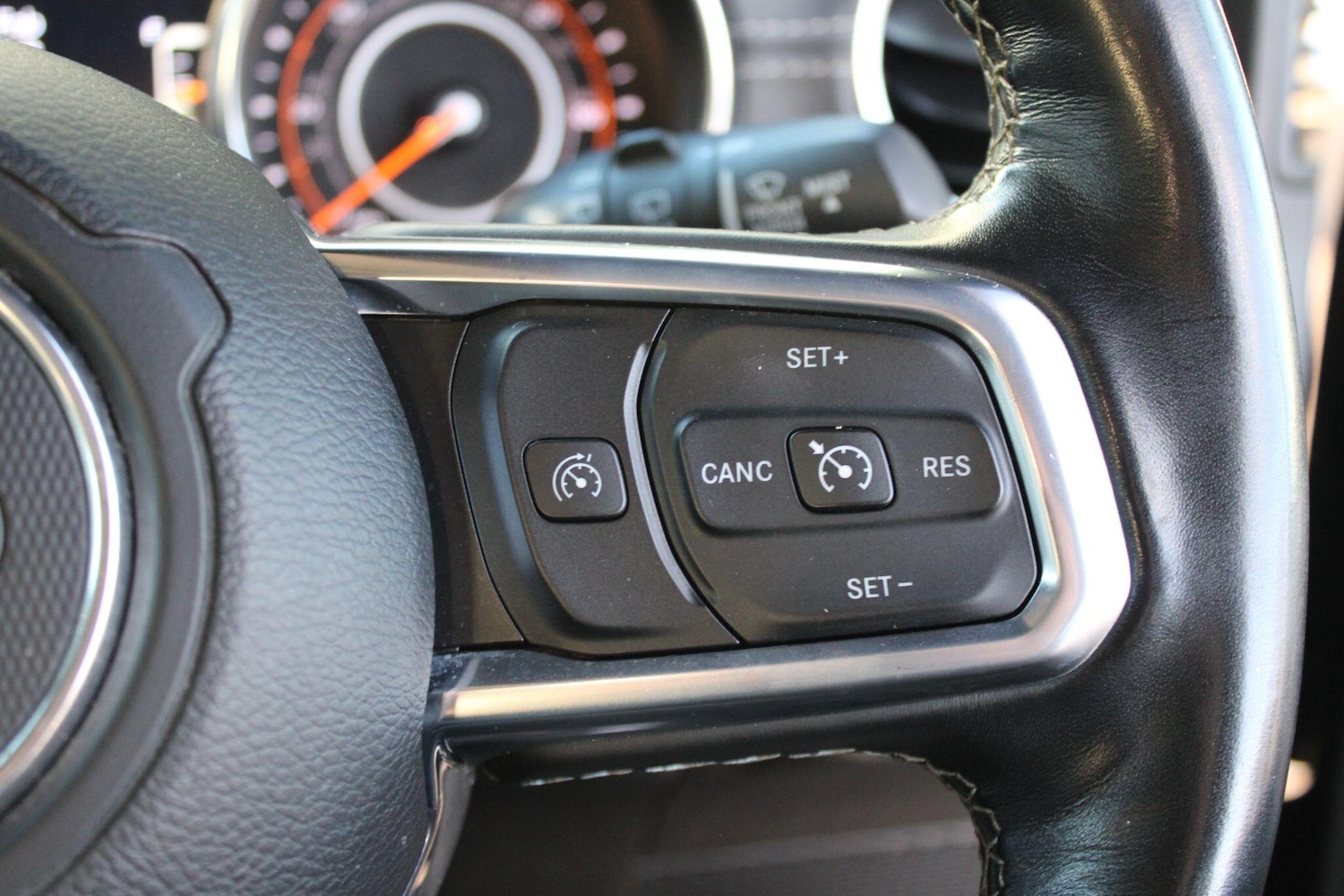 Used Jeep Wrangler 2020 for sale - 76886085: Photo 27