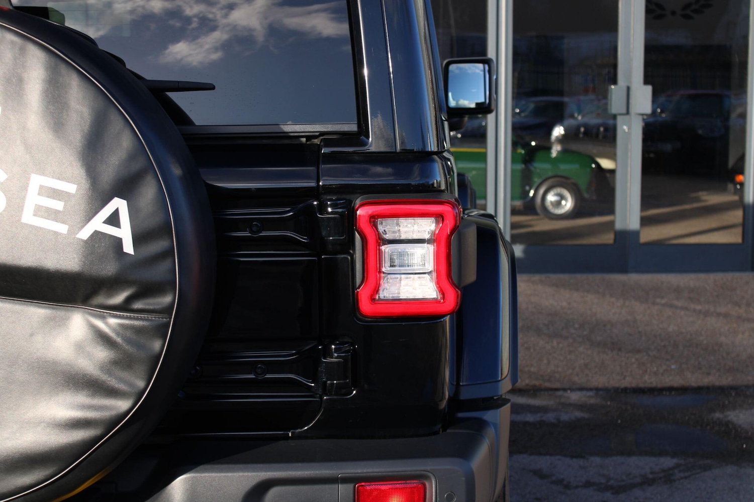 Used Jeep Wrangler 2020 for sale - 76886085: Photo 32