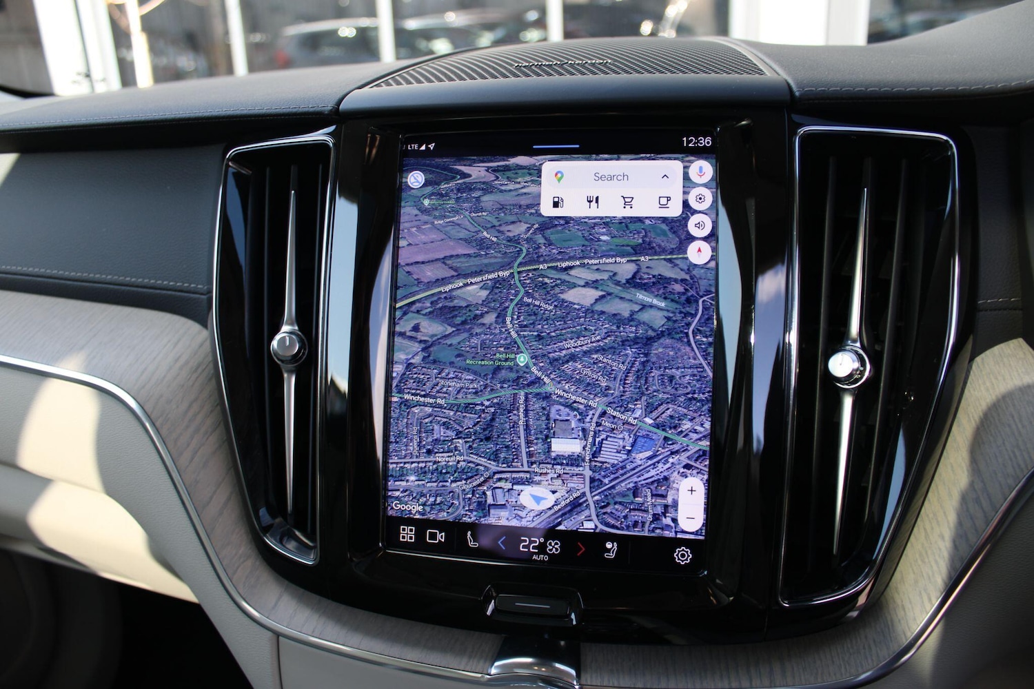 Used Volvo XC60 2022 for sale - 76610216: Photo 18