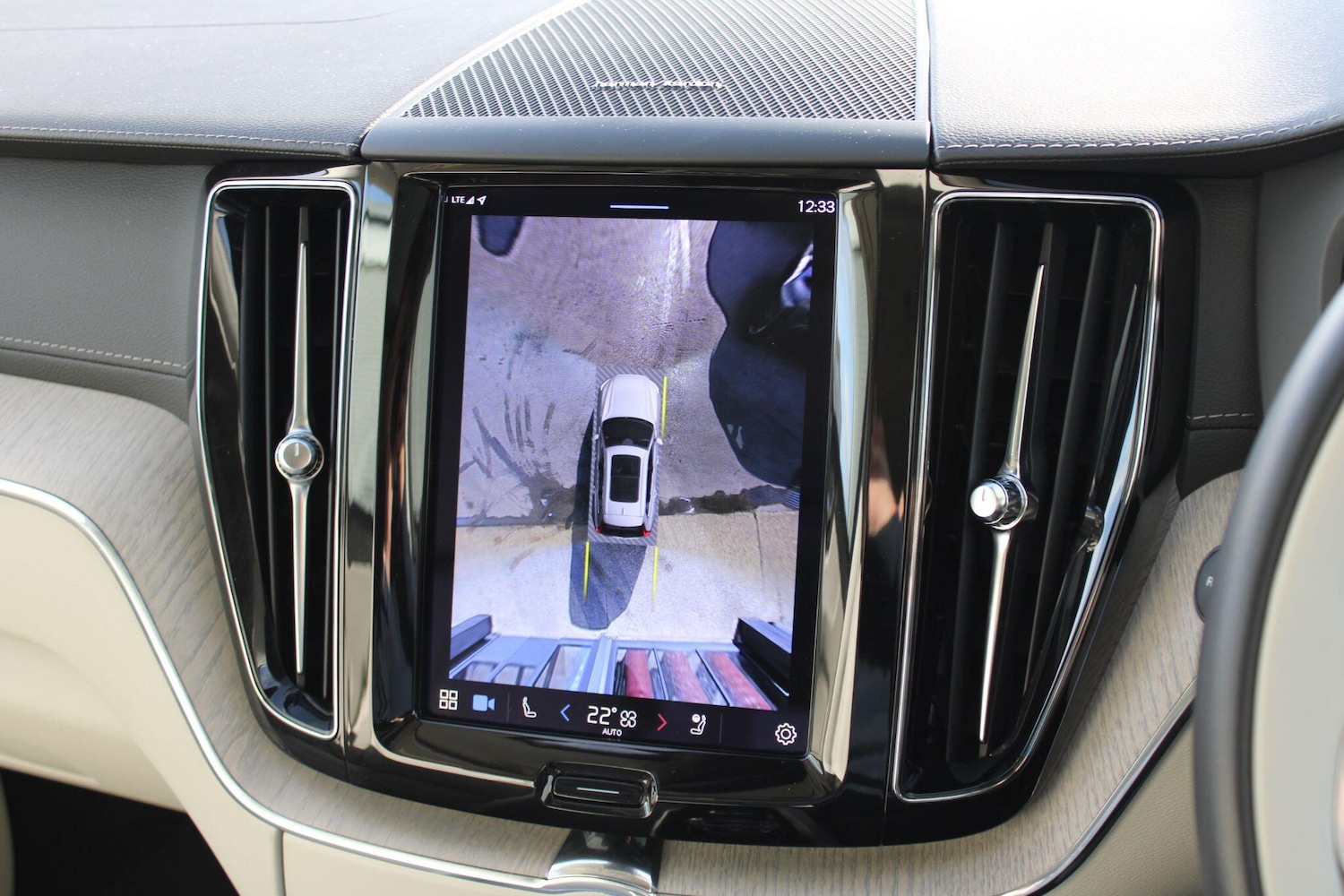 Used Volvo XC60 2022 for sale - 76610216: Photo 19