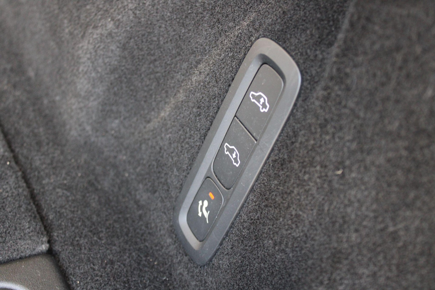 Used Volvo XC60 2022 for sale - 76610216: Photo 36