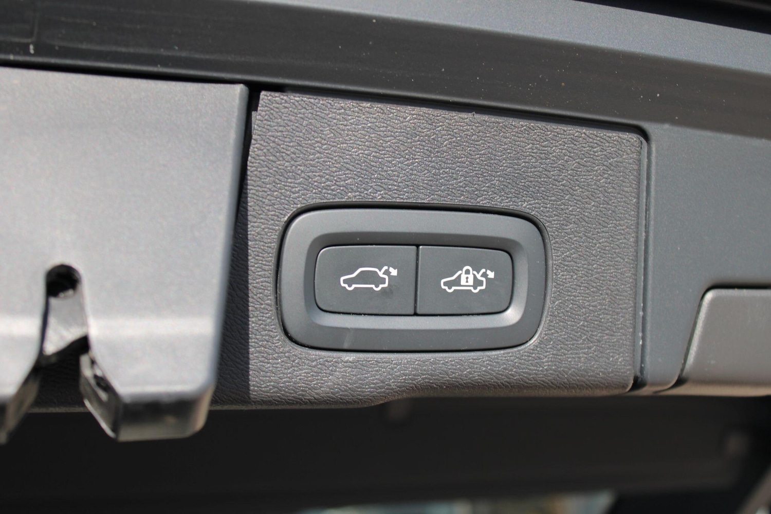 Used Volvo XC60 2022 for sale - 76610216: Photo 44