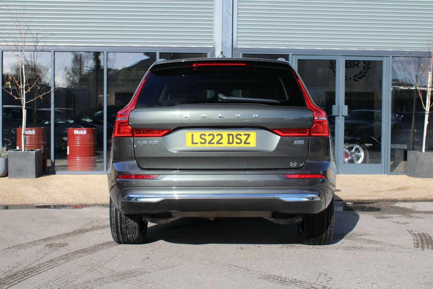 Used Volvo XC60 2022 for sale - 76610216: Photo 8