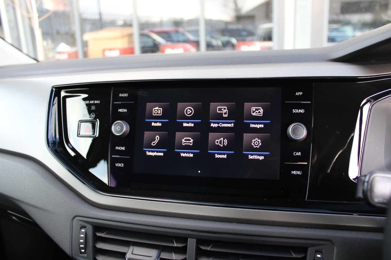 Used Volkswagen Polo 2018 for sale - 77267001: Photo 18