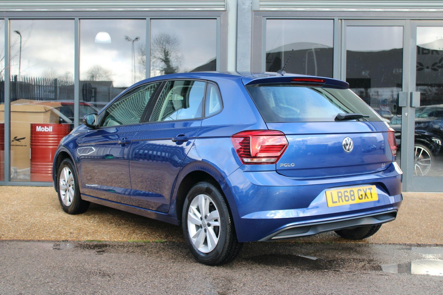 Used Volkswagen Polo 2018 for sale - 77267001: Photo 2