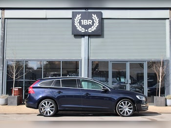 Used Volvo V60 2017 for sale - 77994156: Photo