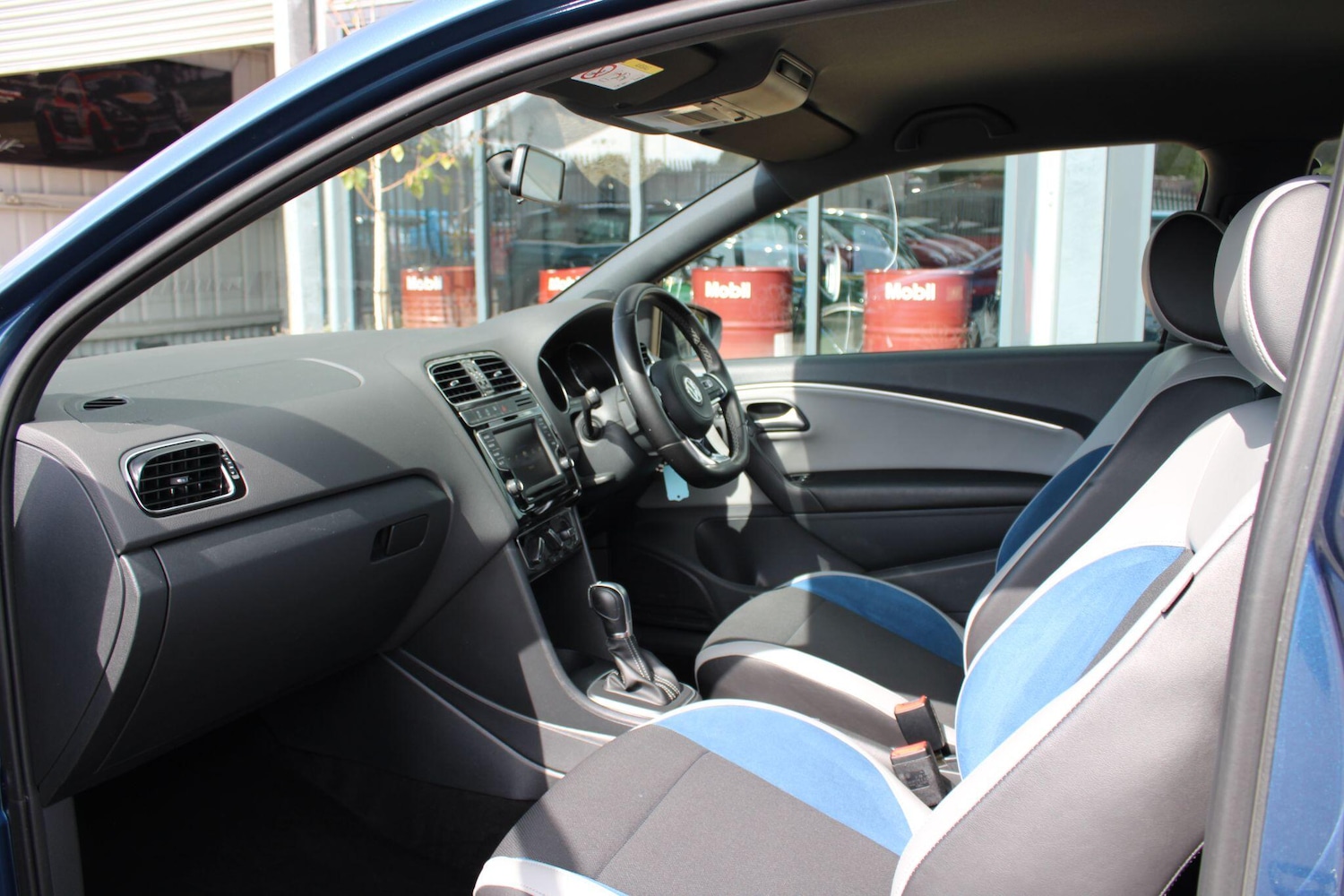 Used Volkswagen Polo 2017 for sale - 76610207: Photo 12